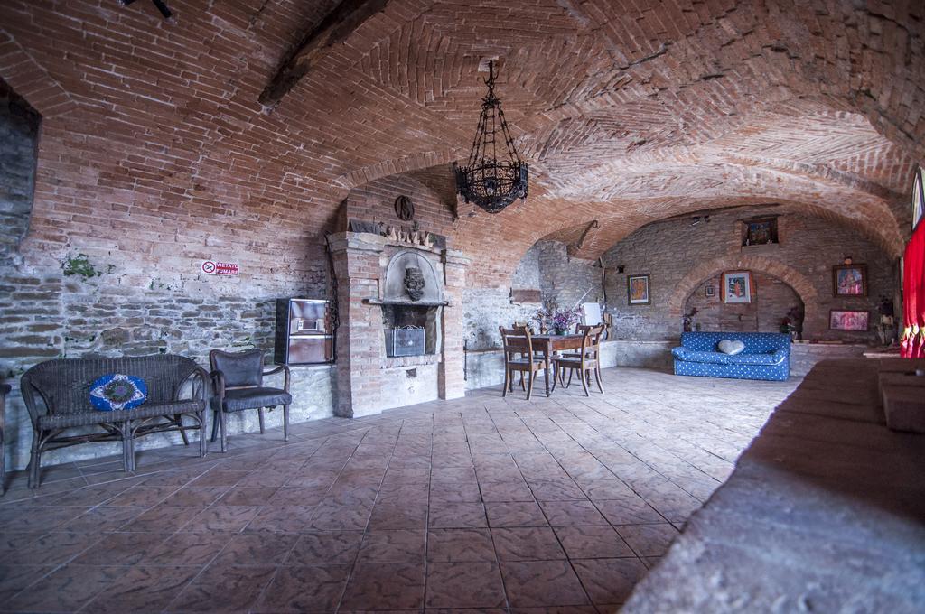 B&B I Colori Dell'Arcobaleno Belvedere Langhe Extérieur photo