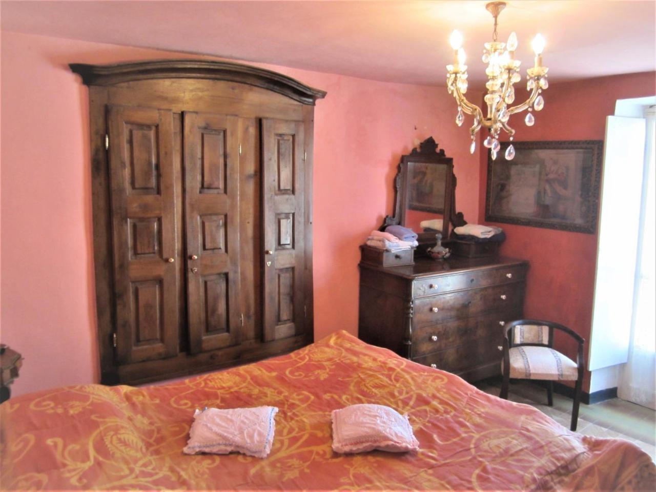 B&B I Colori Dell'Arcobaleno Belvedere Langhe Extérieur photo